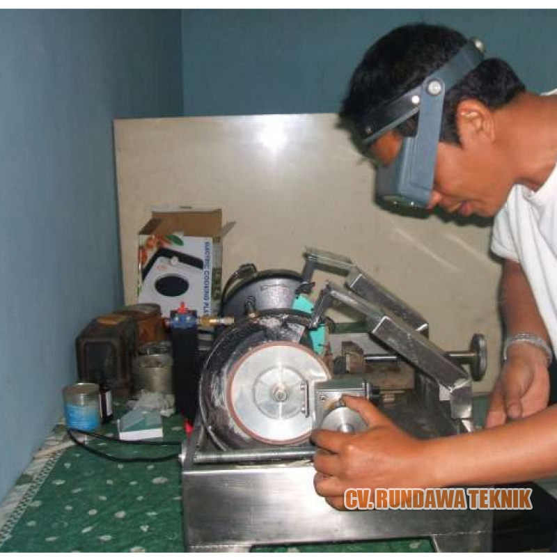 Thin Section Grinder